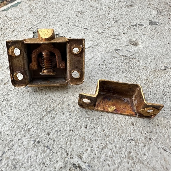 Thumb Turn Cabinet Latch - Picture 7 of 11